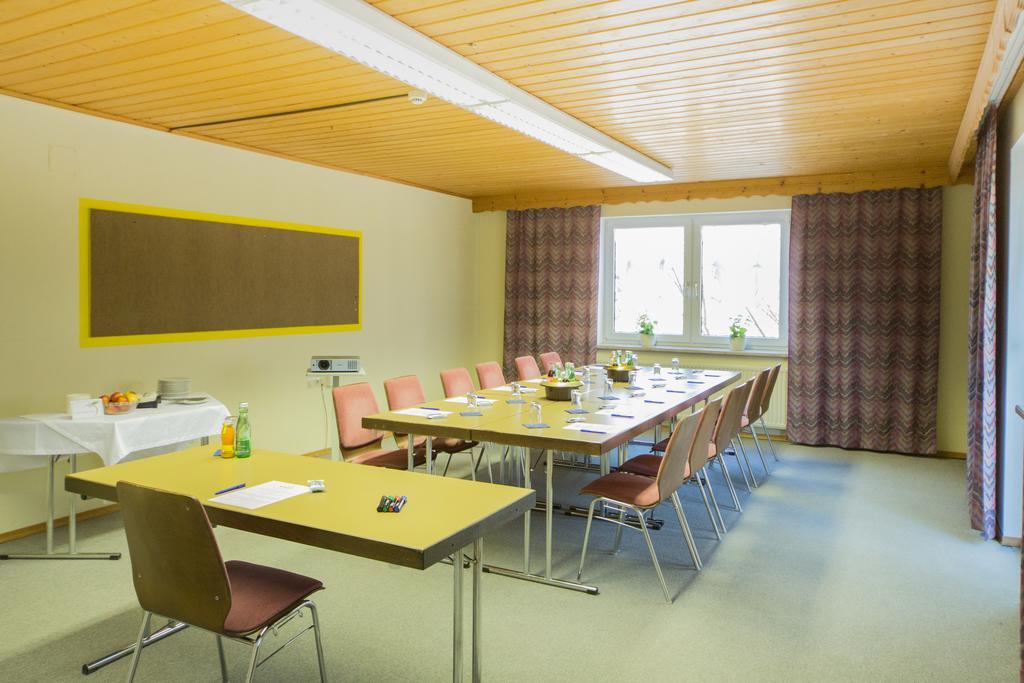 Hotel Restaurant Schwartz Neusiedl am Steinfelde Экстерьер фото