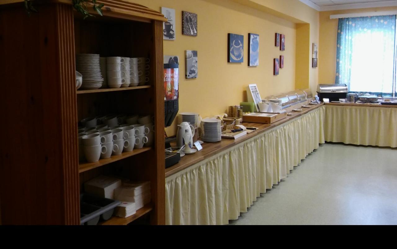 Hotel Restaurant Schwartz Neusiedl am Steinfelde Экстерьер фото